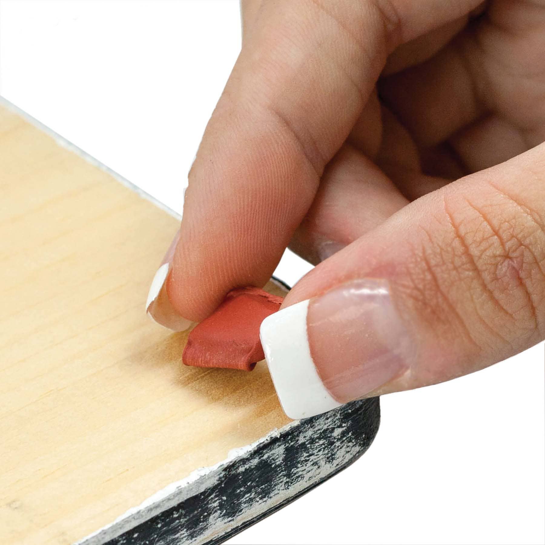Tombow_Reusable_Adhesive_Mounting_Putty_Detail_4.jpg