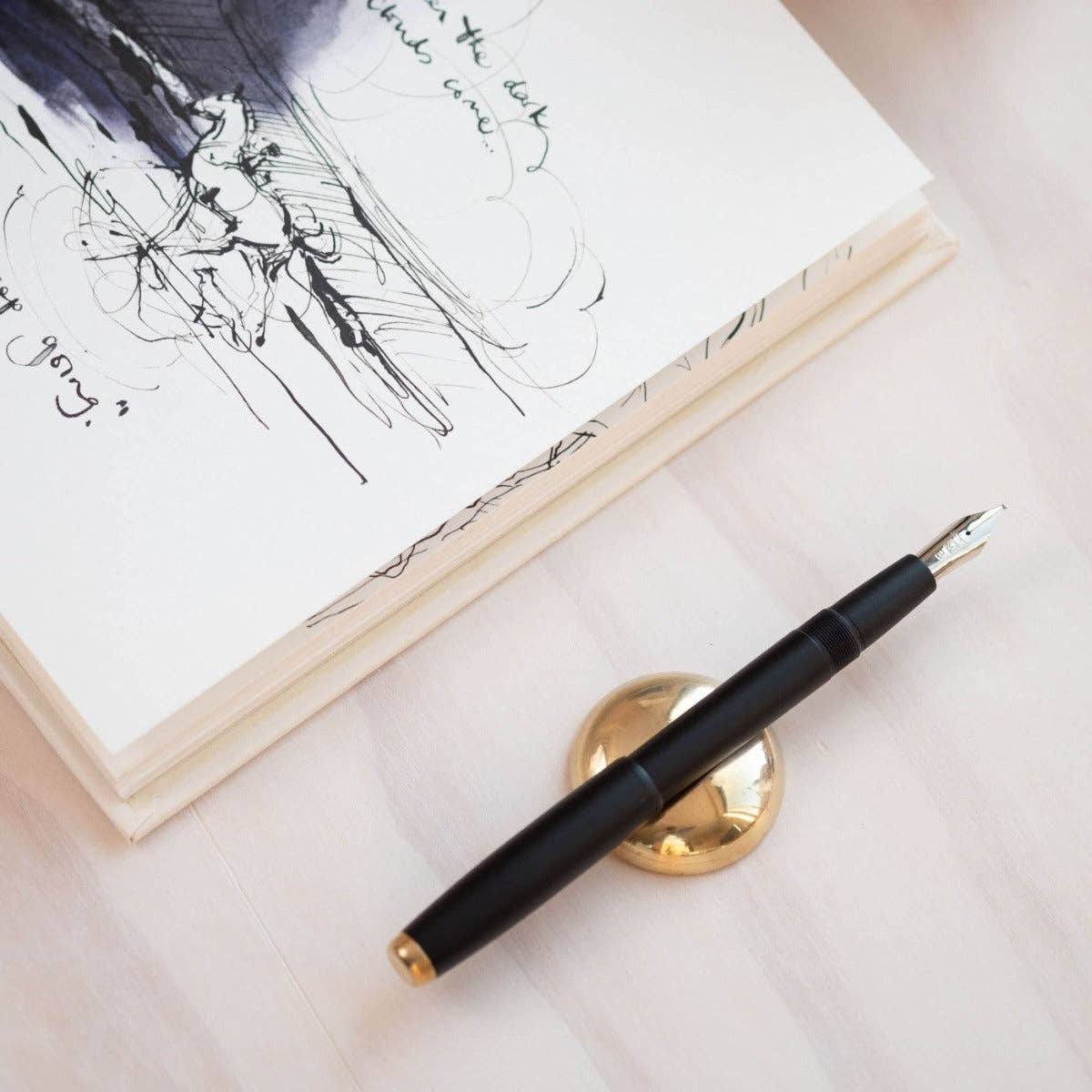 Toms_Studio_The_Studio_Fountain_Pen.jpg
