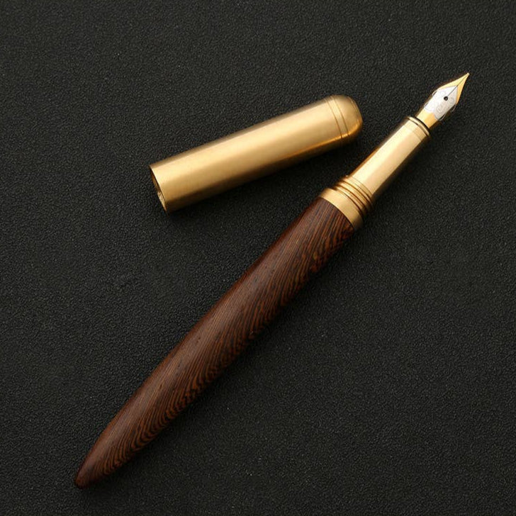 Wood_Fountain_Pens_The_Hemingway_Fountain_Pen_Wenge_Detail.jpg